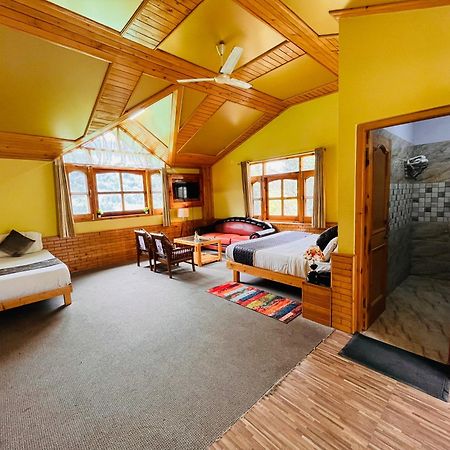 Snow Clad Riverview Hotel & Resort, Manali Manāli Exterior foto