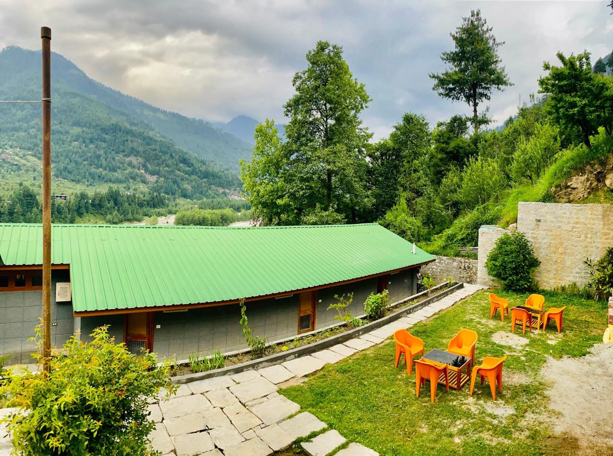 Snow Clad Riverview Hotel & Resort, Manali Manāli Exterior foto