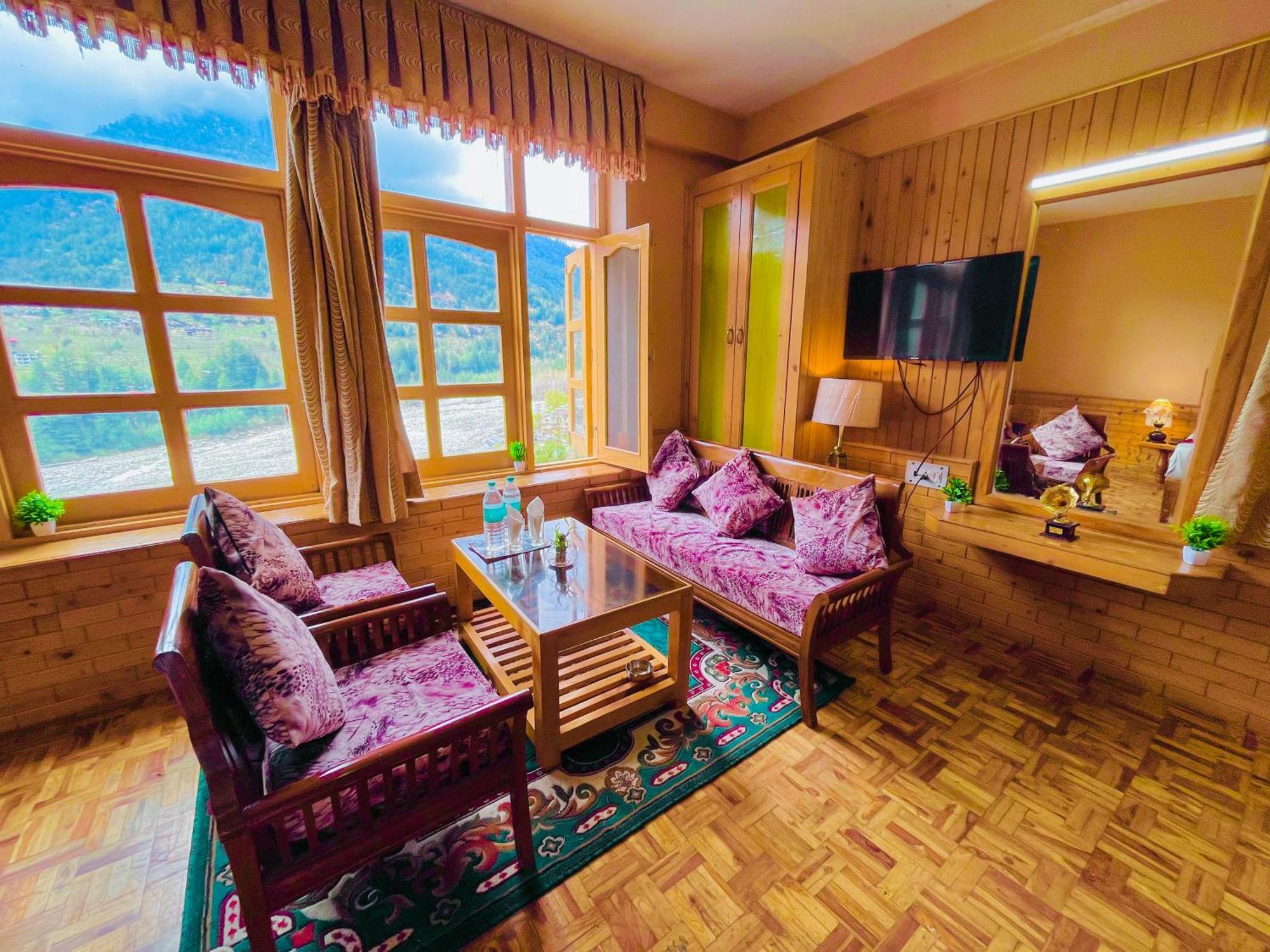Snow Clad Riverview Hotel & Resort, Manali Manāli Exterior foto