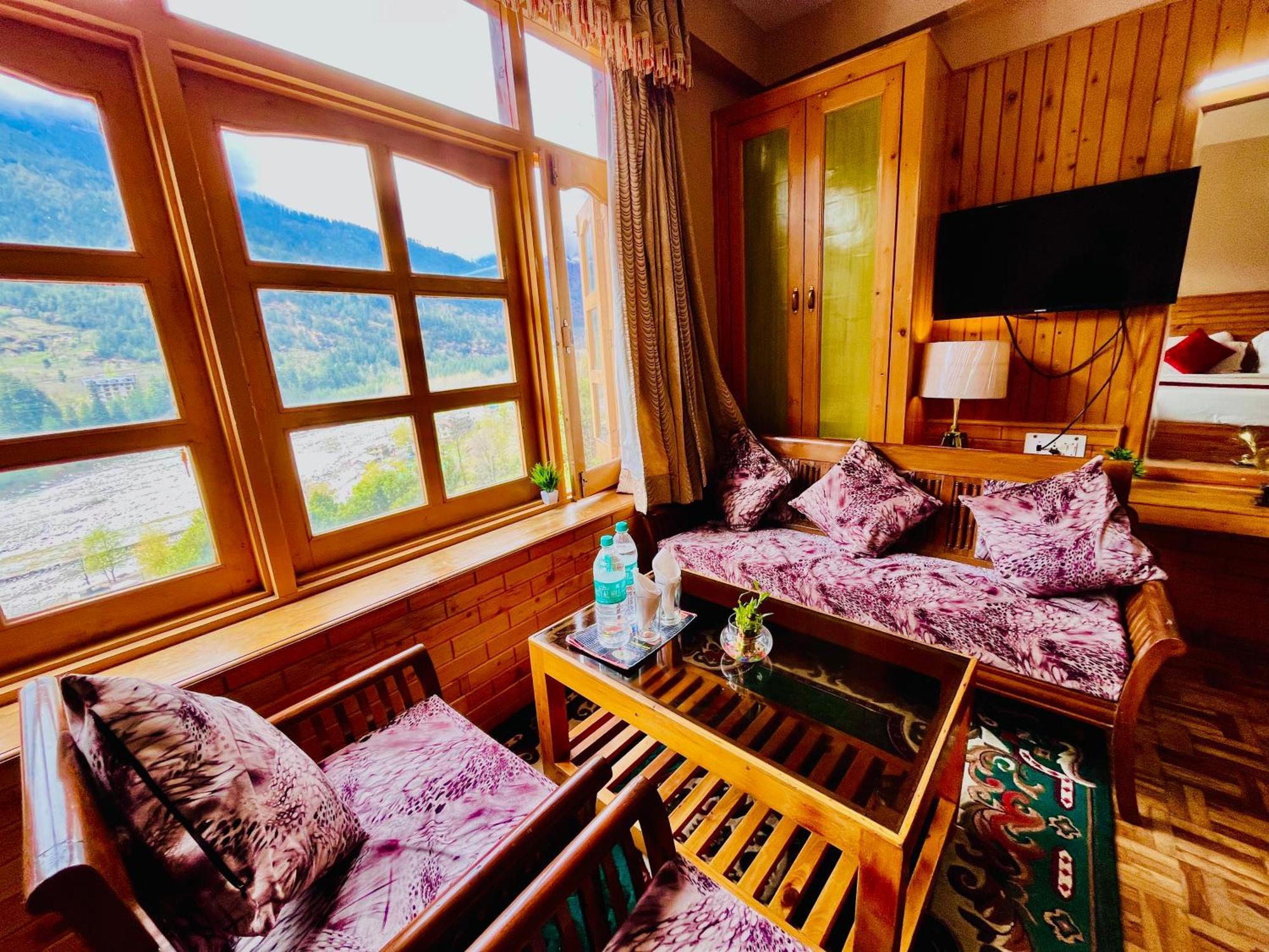 Snow Clad Riverview Hotel & Resort, Manali Manāli Exterior foto