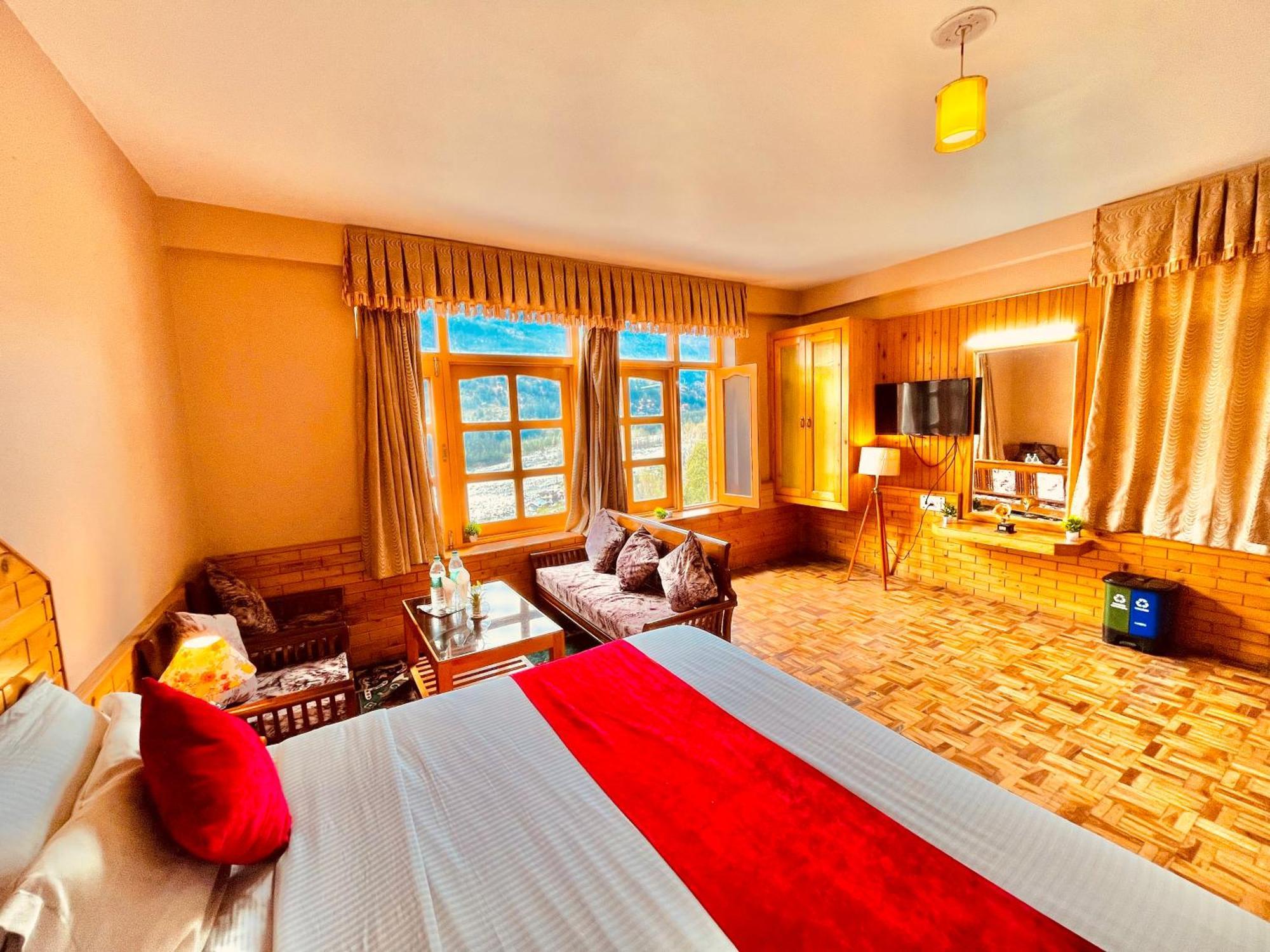 Snow Clad Riverview Hotel & Resort, Manali Manāli Exterior foto