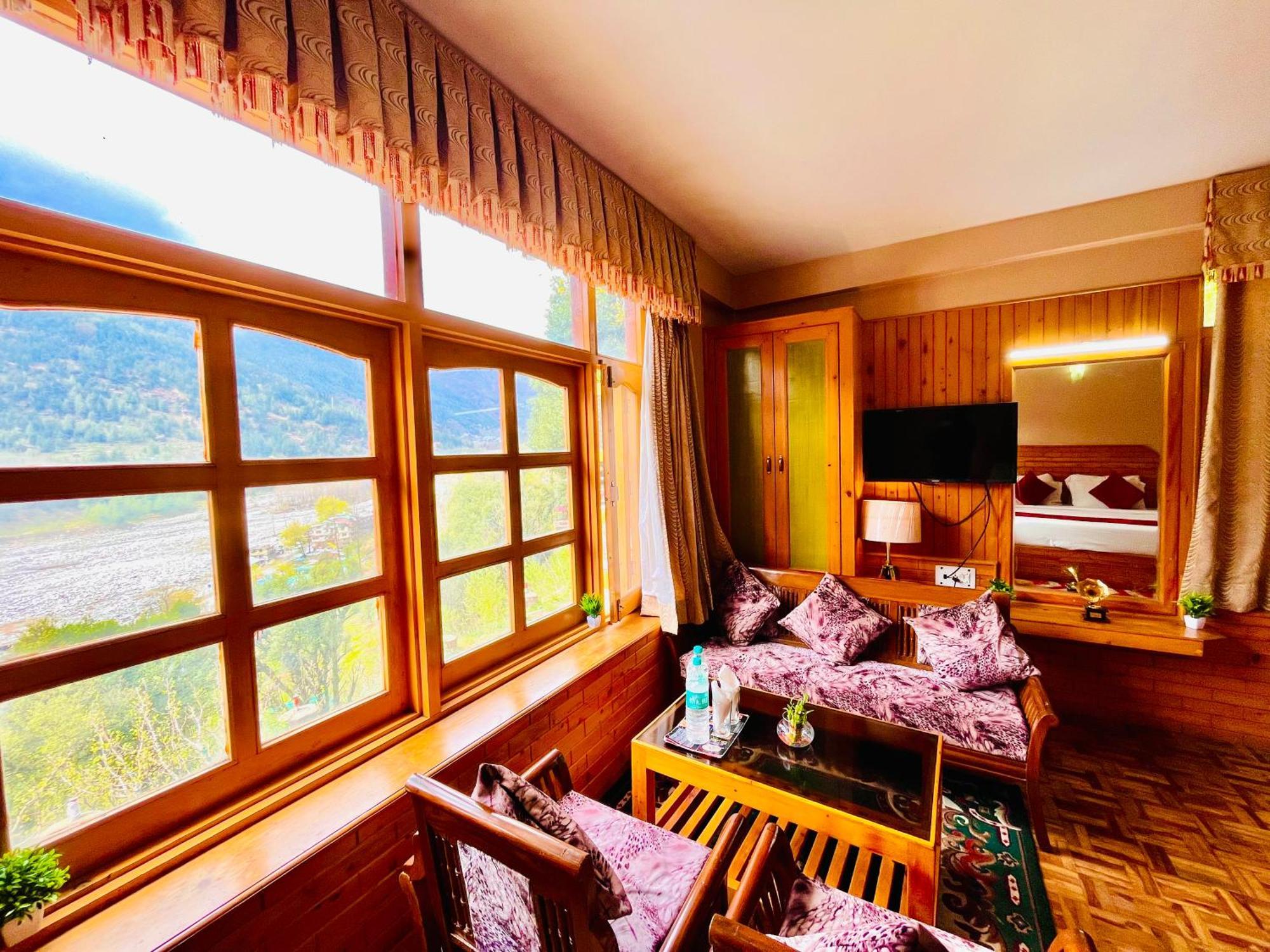 Snow Clad Riverview Hotel & Resort, Manali Manāli Exterior foto