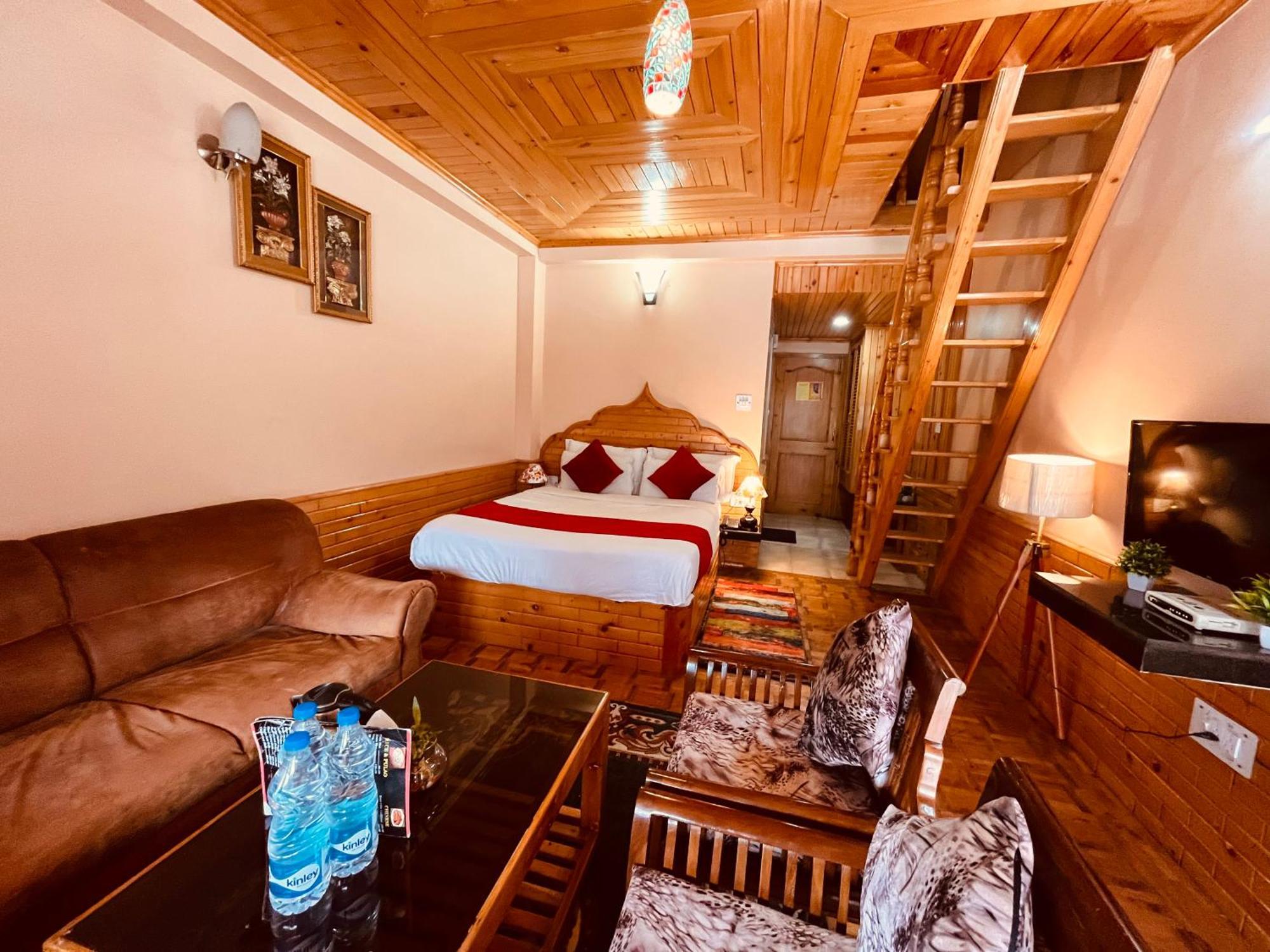 Snow Clad Riverview Hotel & Resort, Manali Manāli Exterior foto