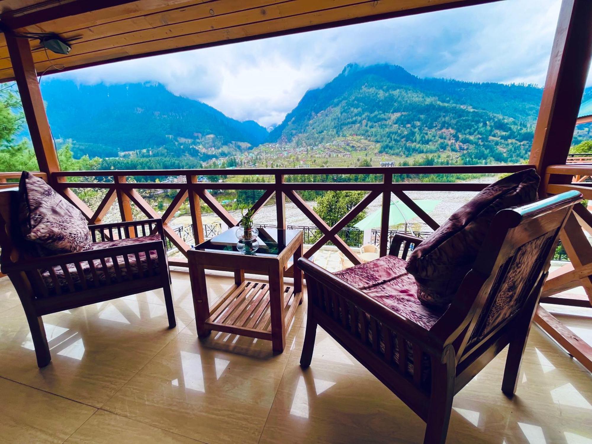 Snow Clad Riverview Hotel & Resort, Manali Manāli Exterior foto